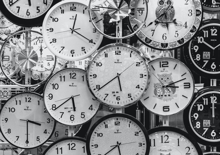 Hoeveel dagen heeft een jaar? En een maand? Alles uitgelegd - Curious.be